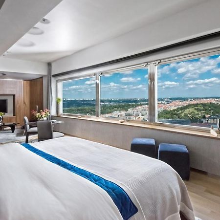Sky Suite Hotel Praga Exterior foto